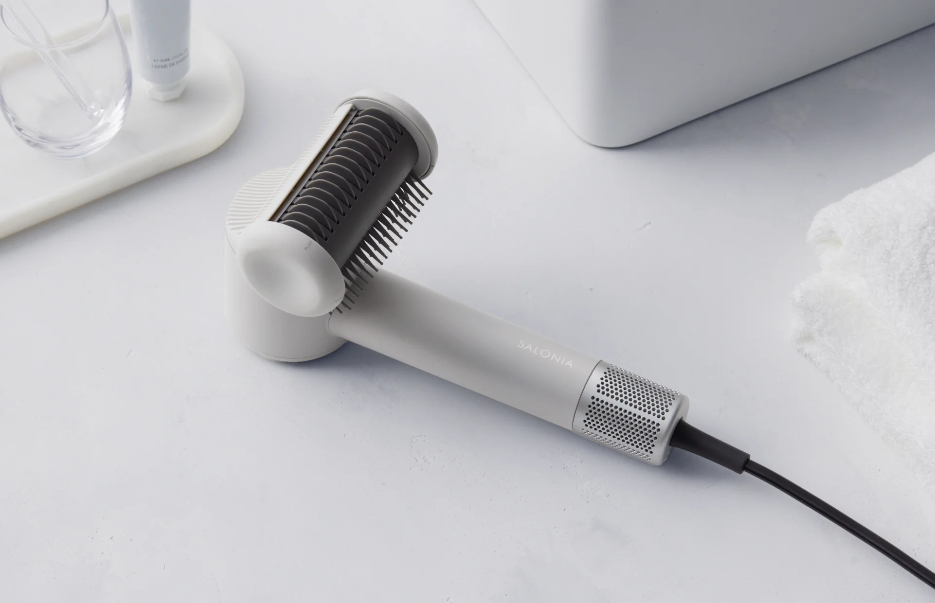 スムースシャインスマートドライヤーのアッシュホワイト