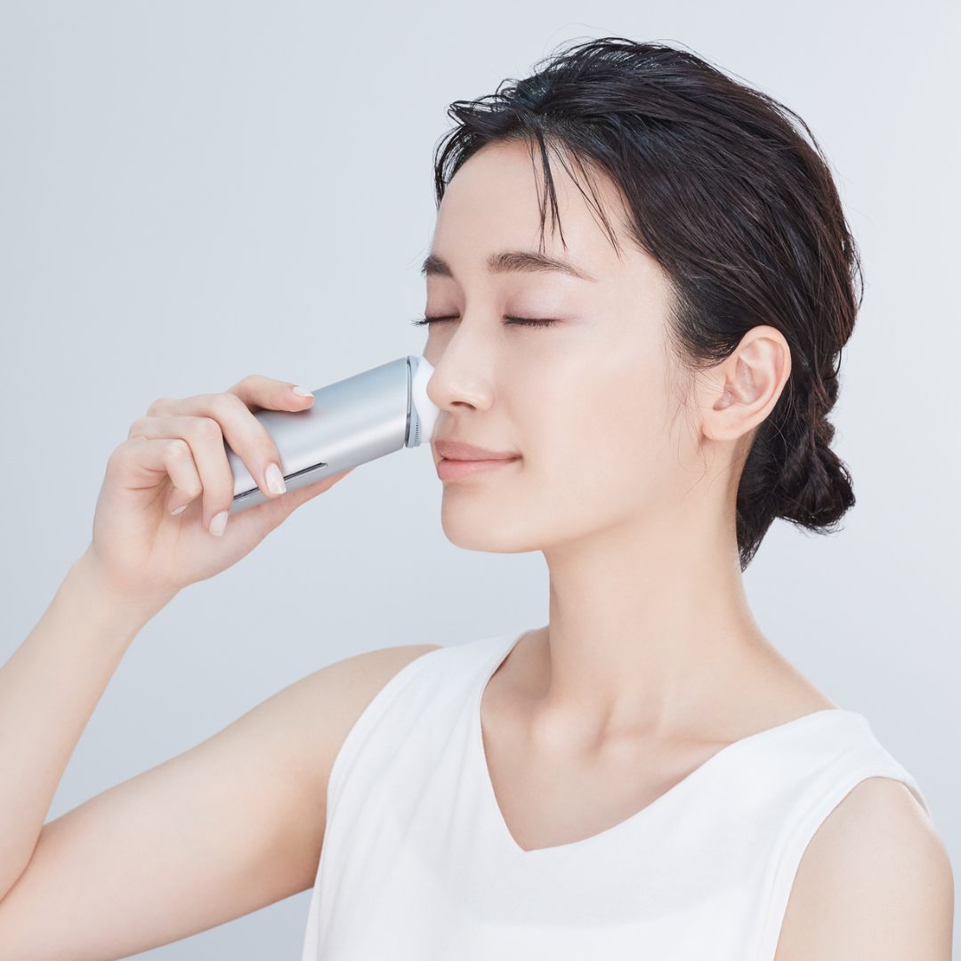 洗顔ブラシで毛穴の黒ずみ汚れは落ちる？効果的な使い方や選び方を解説