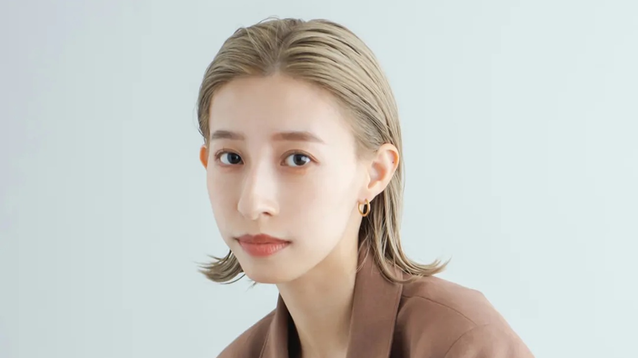 外ハネスリークヘア